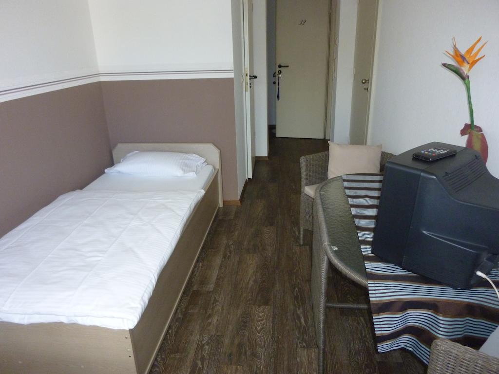 Achathotel Zum Schwan Idar-Oberstein Quarto foto
