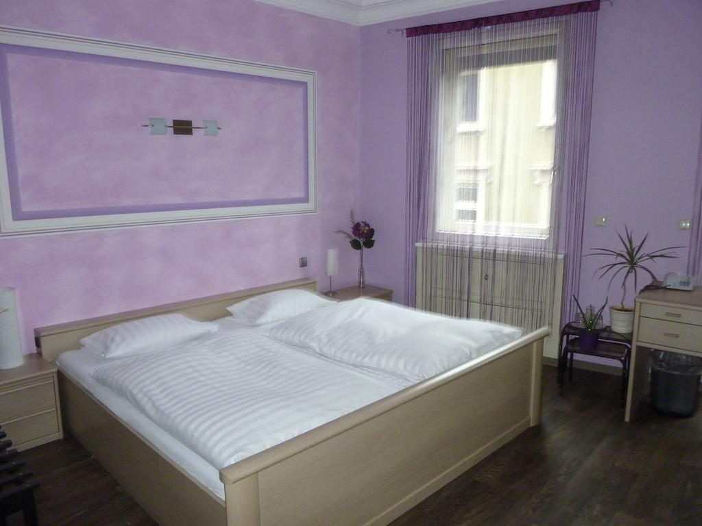 Achathotel Zum Schwan Idar-Oberstein Quarto foto